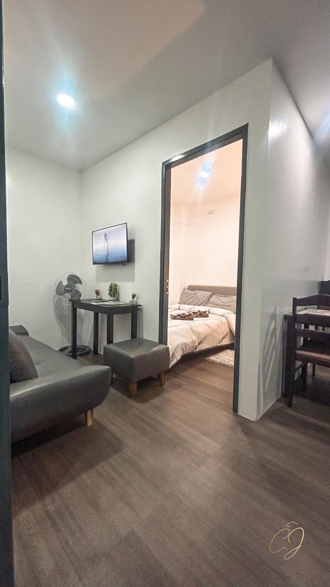Cj Apartments Olongapo Esterno foto