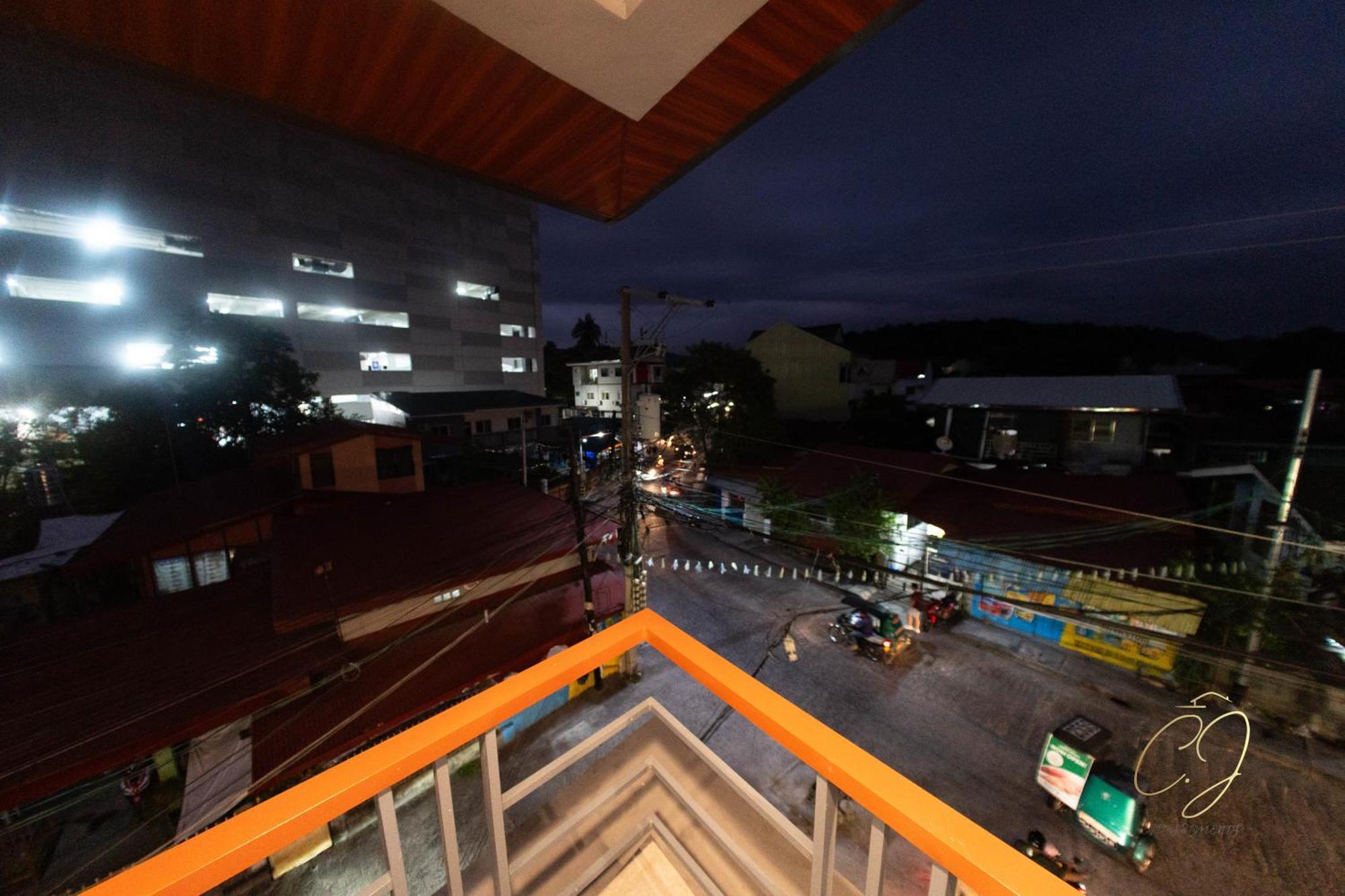 Cj Apartments Olongapo Esterno foto