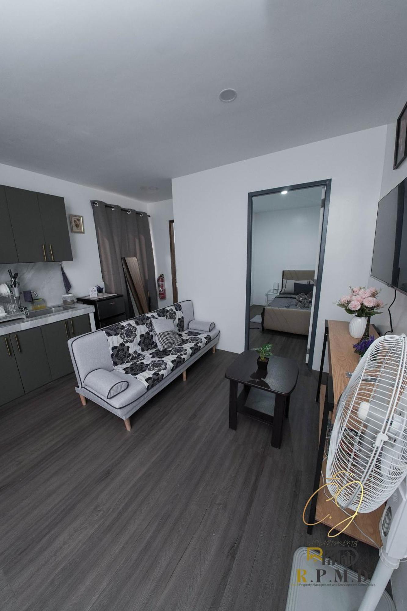 Cj Apartments Olongapo Esterno foto